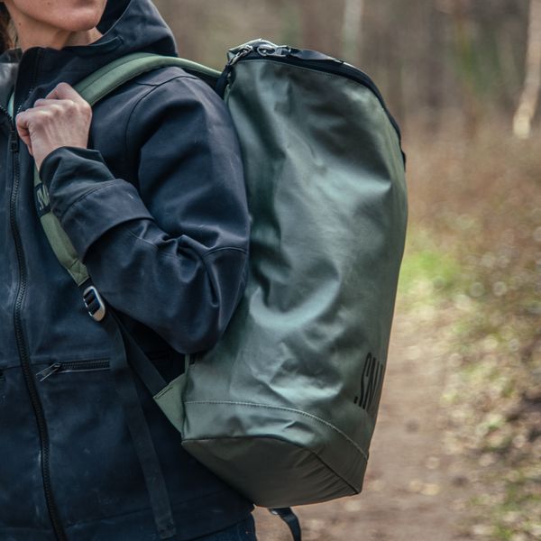 Hovedbilde Snap Backpack 18L black & dark khaki